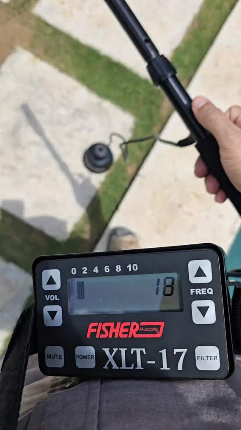 Appareil d’écoute électronique utilisé pour localiser une fuite souterraine